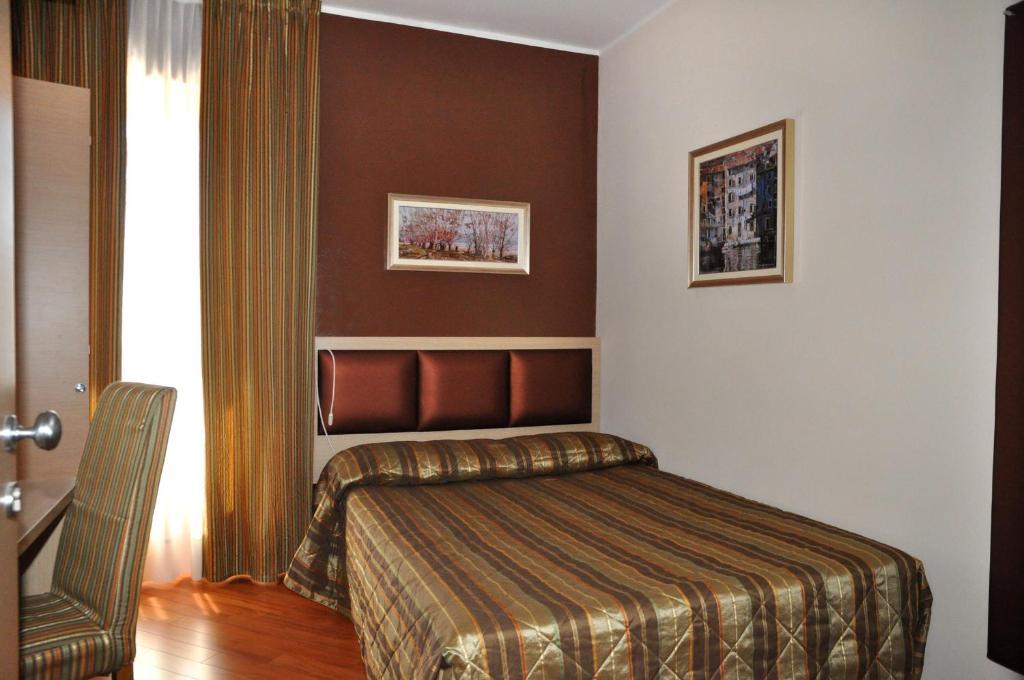 Hotel Dulcinea Múggia Esterno foto