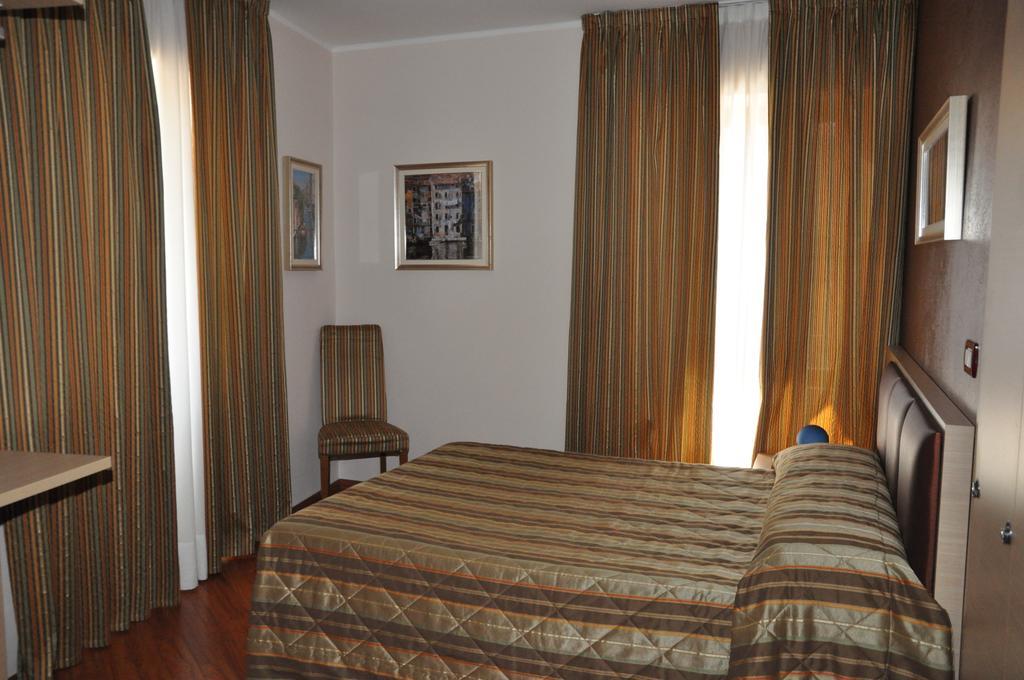 Hotel Dulcinea Múggia Camera foto